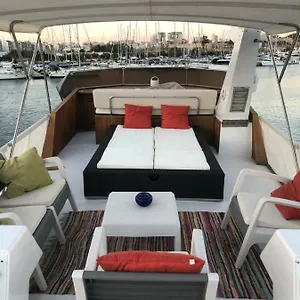 Johnny M Yacht Bateau-hôtel
